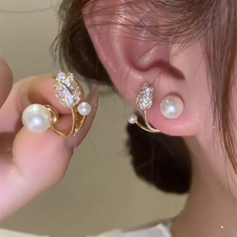 Aretes de Tulipán con Zircón y Perla